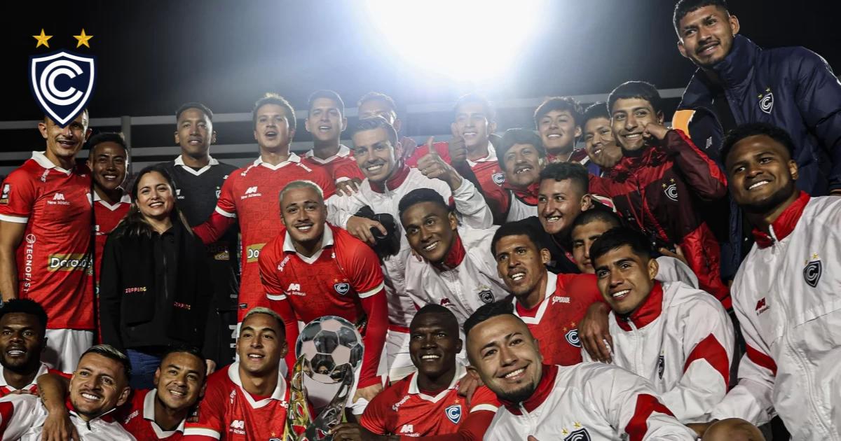 Cienciano derrotó a Sporting Cristal y se quedó con la Copa Zapping 2024 Club Cienciano